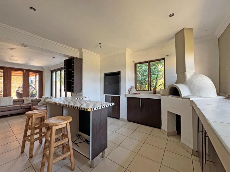 4 Bedroom Property for Sale in Pinehaven Gauteng