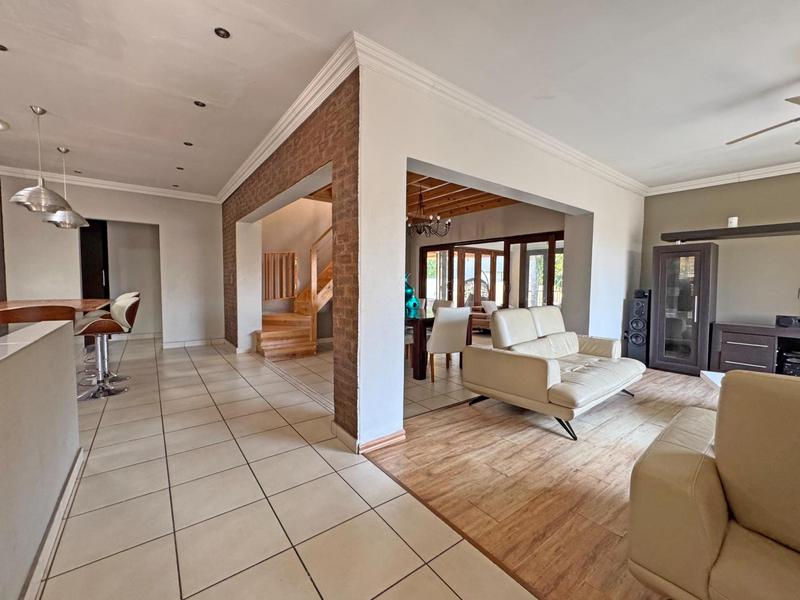 4 Bedroom Property for Sale in Pinehaven Gauteng