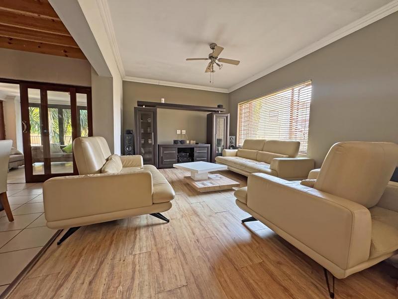 4 Bedroom Property for Sale in Pinehaven Gauteng