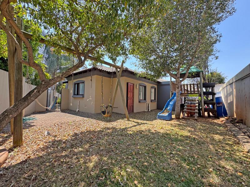 4 Bedroom Property for Sale in Pinehaven Gauteng