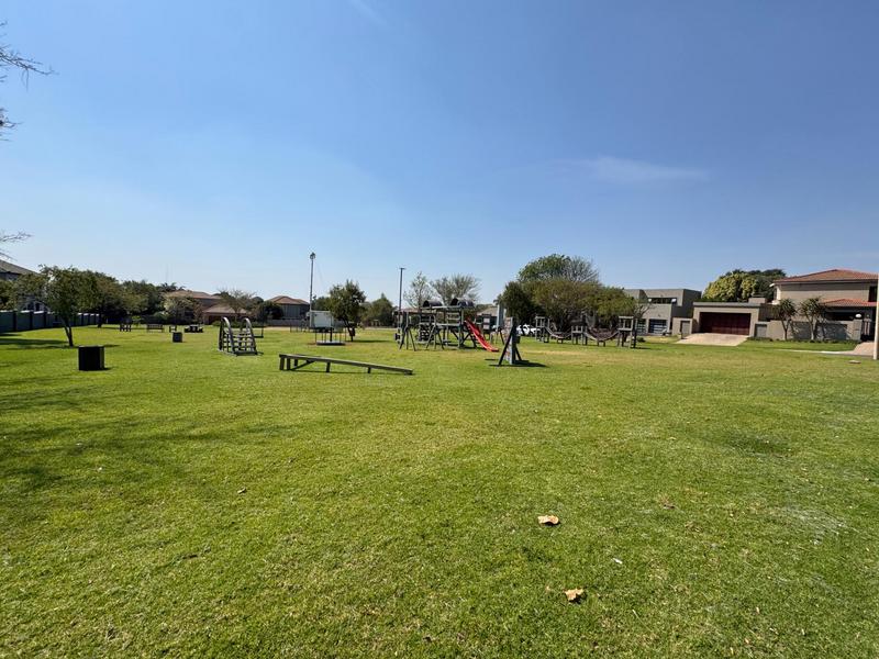 4 Bedroom Property for Sale in Pinehaven Gauteng
