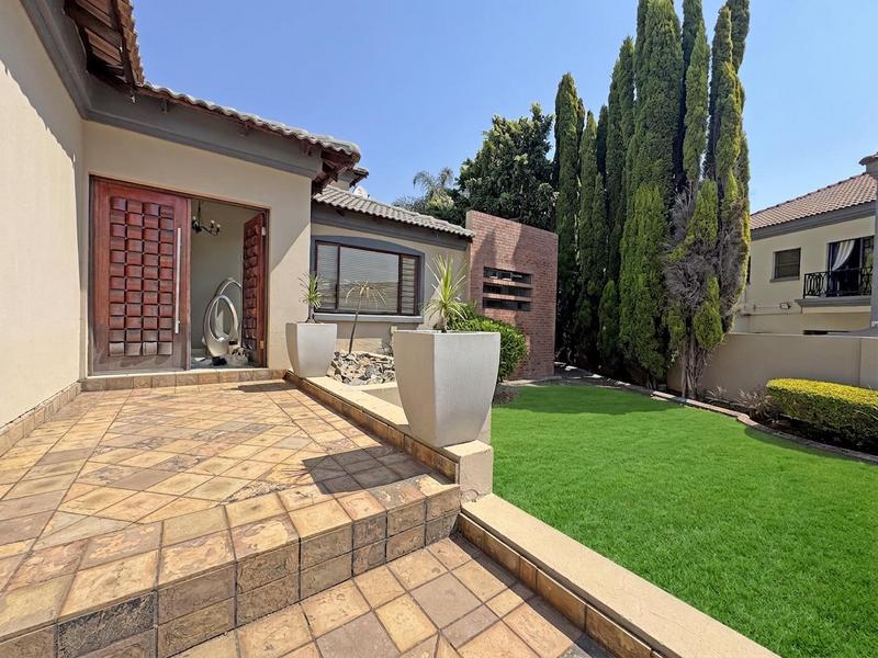 4 Bedroom Property for Sale in Pinehaven Gauteng