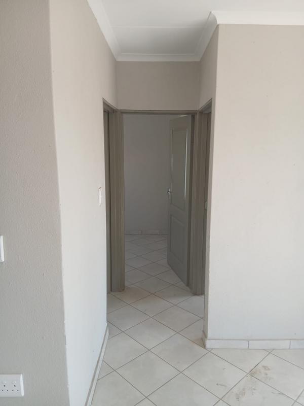 To Let 2 Bedroom Property for Rent in Reigerpark Gauteng