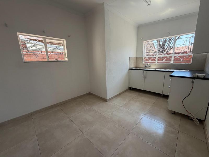 To Let 1 Bedroom Property for Rent in Laudium Gauteng