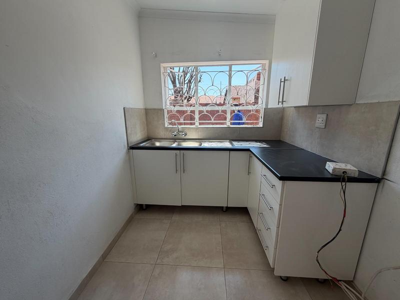 To Let 1 Bedroom Property for Rent in Laudium Gauteng