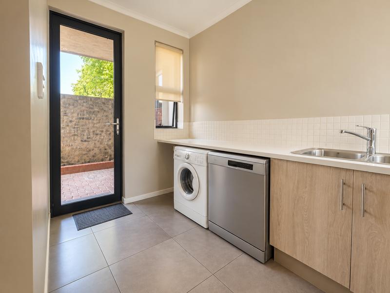 3 Bedroom Property for Sale in Queenswood Gauteng