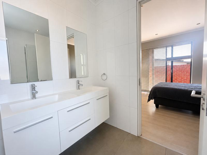 3 Bedroom Property for Sale in Queenswood Gauteng