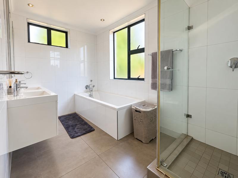 3 Bedroom Property for Sale in Queenswood Gauteng