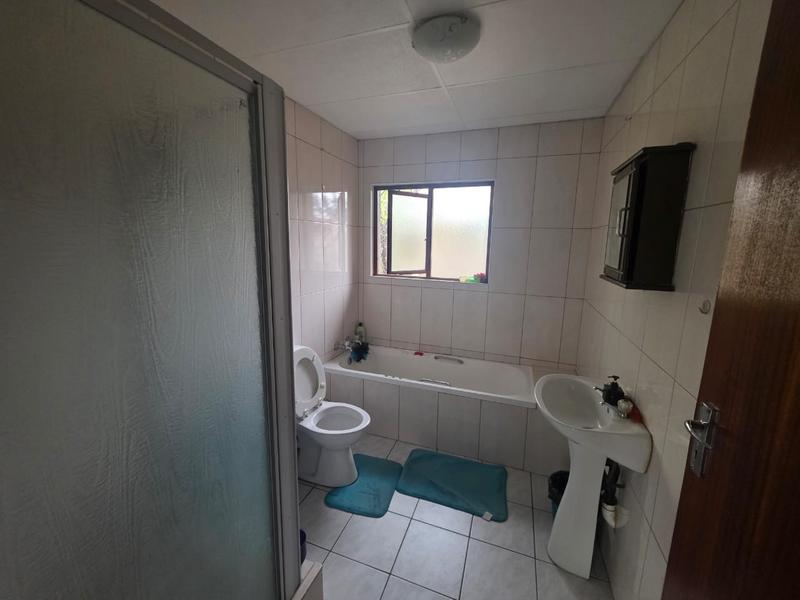 To Let 2 Bedroom Property for Rent in Vanderbijlpark SW 5 Gauteng