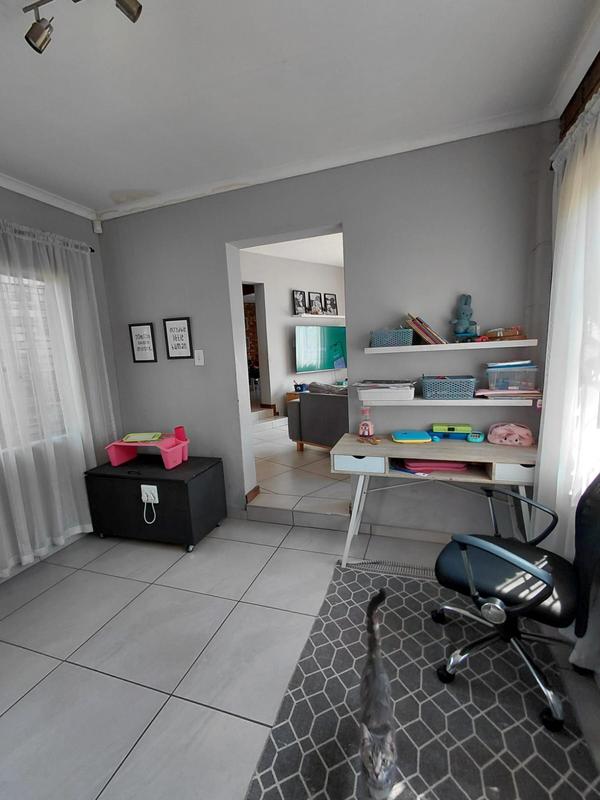 4 Bedroom Property for Sale in Vanderbijlpark SE 4 Gauteng