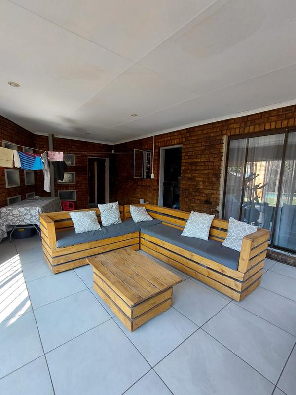 4 Bedroom Property for Sale in Vanderbijlpark SE 4 Gauteng