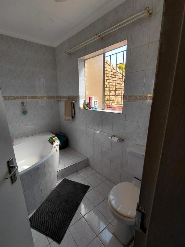 4 Bedroom Property for Sale in Vanderbijlpark SE 4 Gauteng