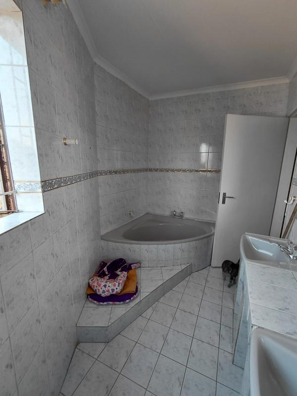 4 Bedroom Property for Sale in Vanderbijlpark SE 4 Gauteng