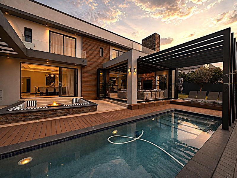 5 Bedroom Property for Sale in Midstream Ridge Gauteng