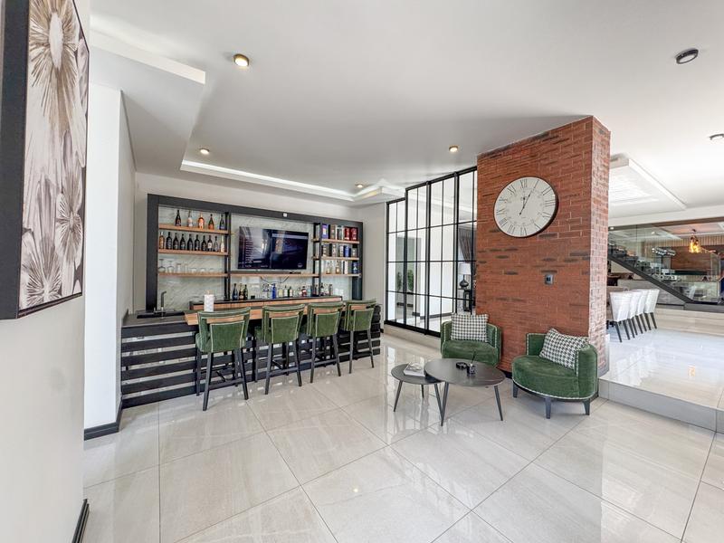 5 Bedroom Property for Sale in Midstream Ridge Gauteng