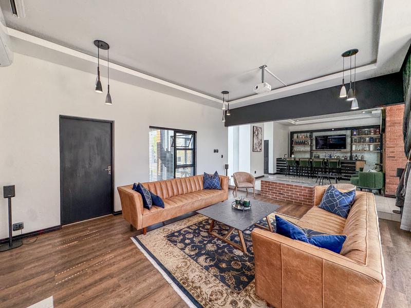 5 Bedroom Property for Sale in Midstream Ridge Gauteng