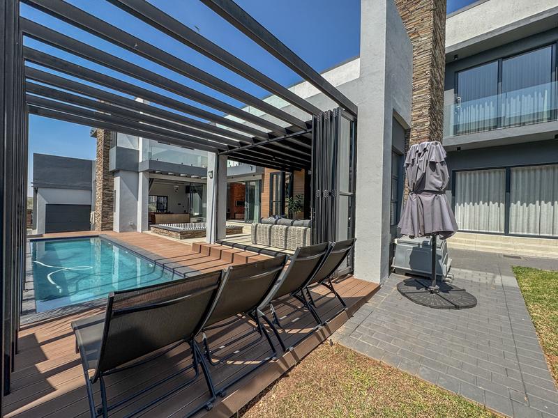 5 Bedroom Property for Sale in Midstream Ridge Gauteng