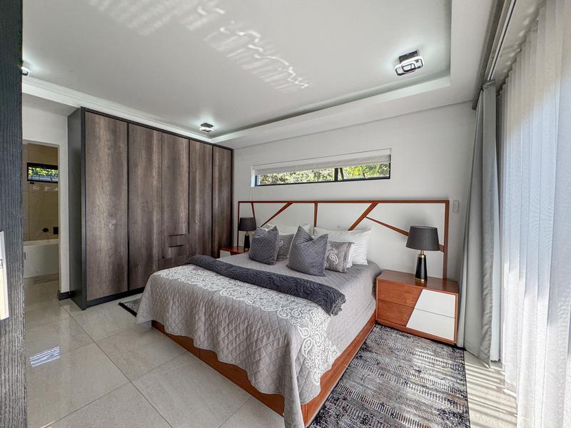 5 Bedroom Property for Sale in Midstream Ridge Gauteng