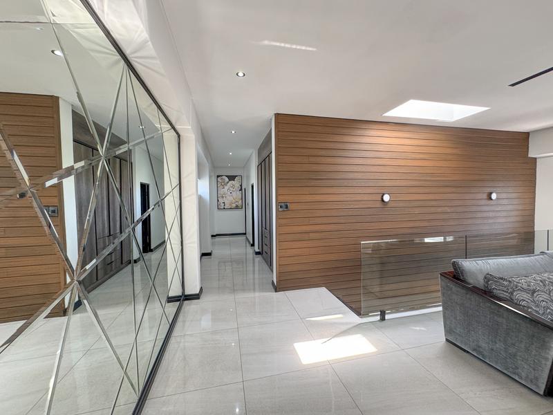 5 Bedroom Property for Sale in Midstream Ridge Gauteng