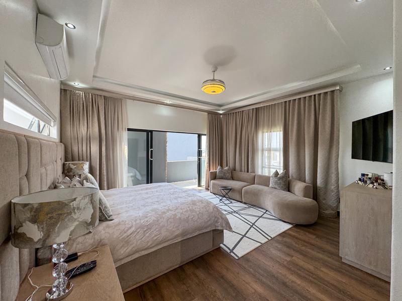 5 Bedroom Property for Sale in Midstream Ridge Gauteng