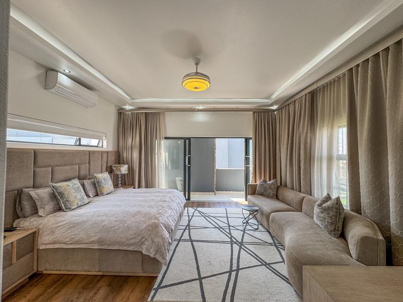 5 Bedroom Property for Sale in Midstream Ridge Gauteng