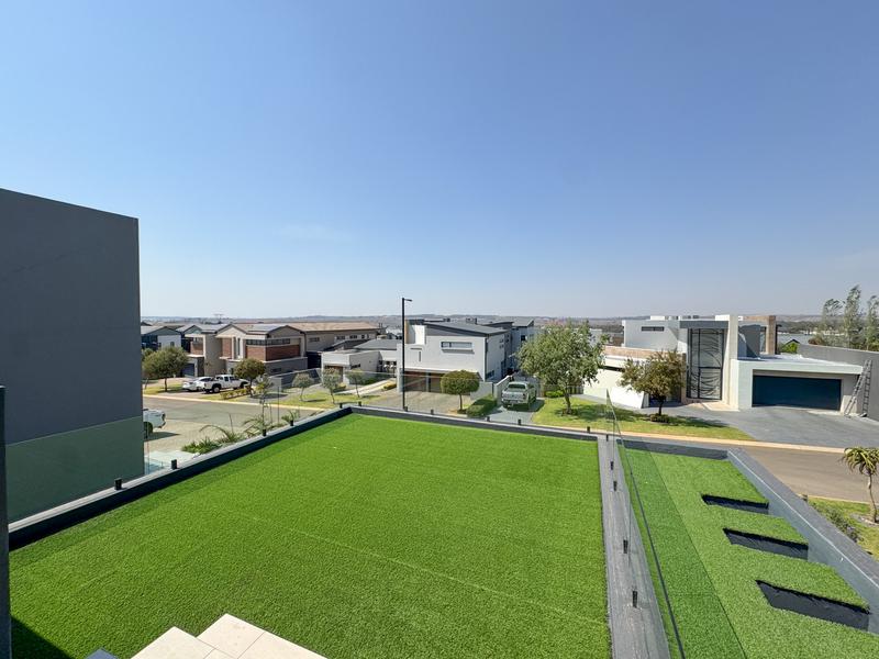 5 Bedroom Property for Sale in Midstream Ridge Gauteng