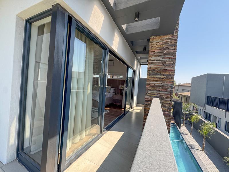 5 Bedroom Property for Sale in Midstream Ridge Gauteng