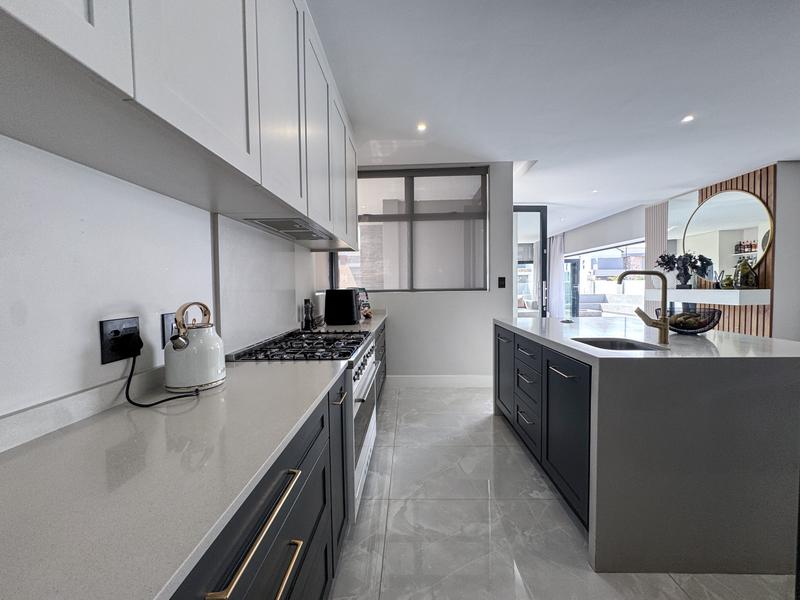 4 Bedroom Property for Sale in Midstream Heights Gauteng