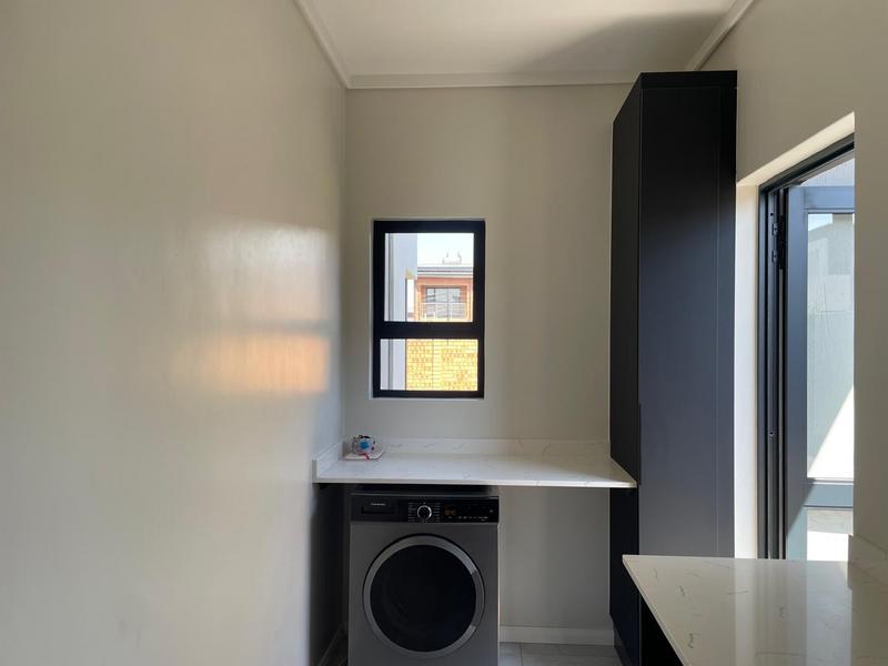 4 Bedroom Property for Sale in Fountainbrook Estate Gauteng
