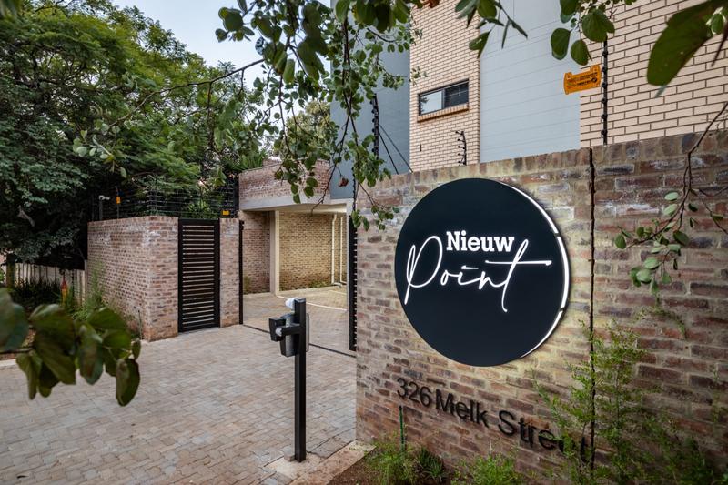 16 Bedroom Property for Sale in Nieuw Muckleneuk Gauteng