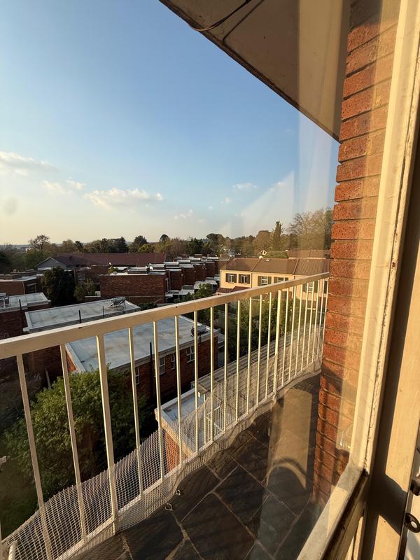 To Let 2 Bedroom Property for Rent in Essexwold Gauteng