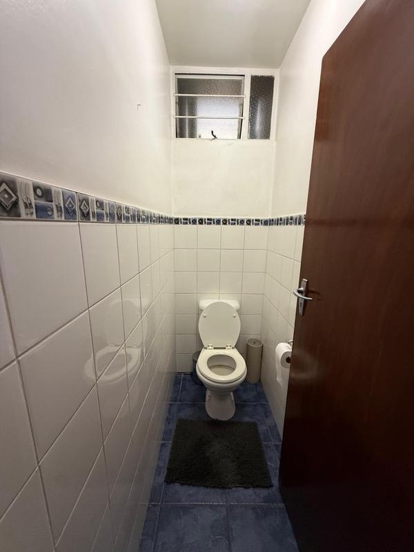 To Let 2 Bedroom Property for Rent in Essexwold Gauteng