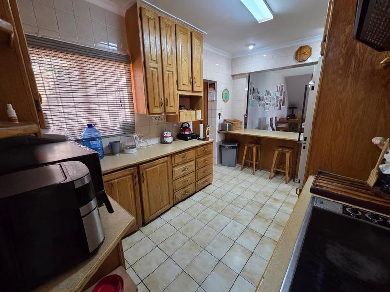 5 Bedroom Property for Sale in Magalieskruin Gauteng
