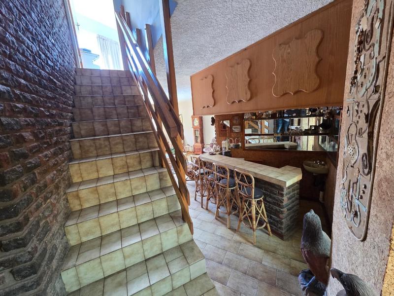 5 Bedroom Property for Sale in Magalieskruin Gauteng