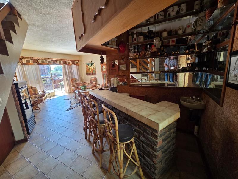5 Bedroom Property for Sale in Magalieskruin Gauteng