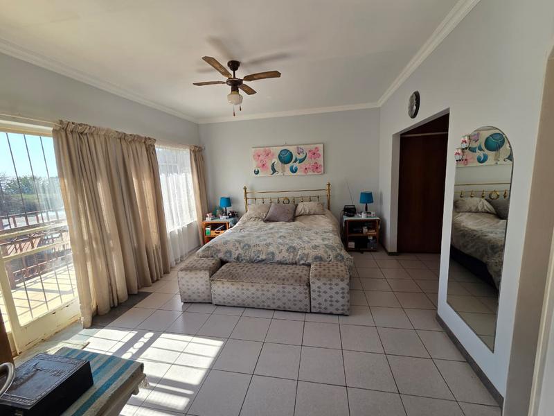 5 Bedroom Property for Sale in Magalieskruin Gauteng