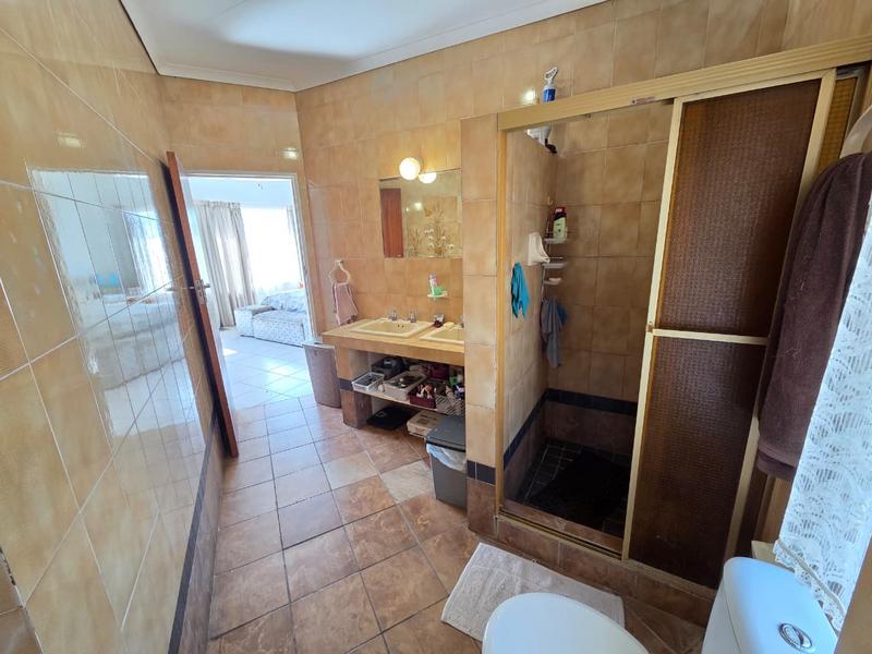 5 Bedroom Property for Sale in Magalieskruin Gauteng