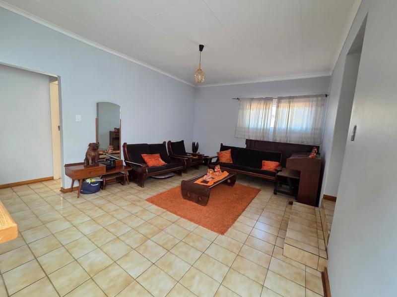 5 Bedroom Property for Sale in Magalieskruin Gauteng