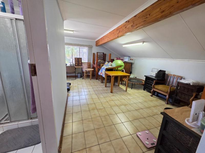 5 Bedroom Property for Sale in Magalieskruin Gauteng