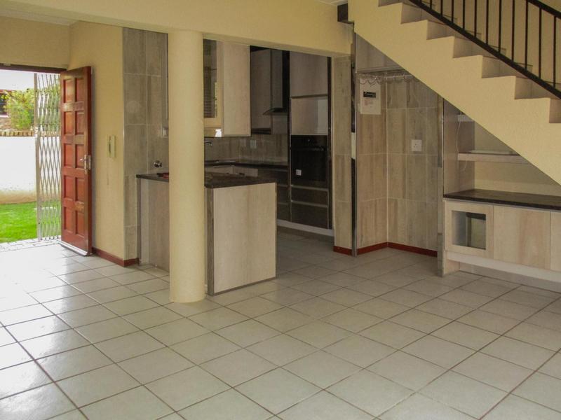 To Let 2 Bedroom Property for Rent in Die Hoewes Gauteng