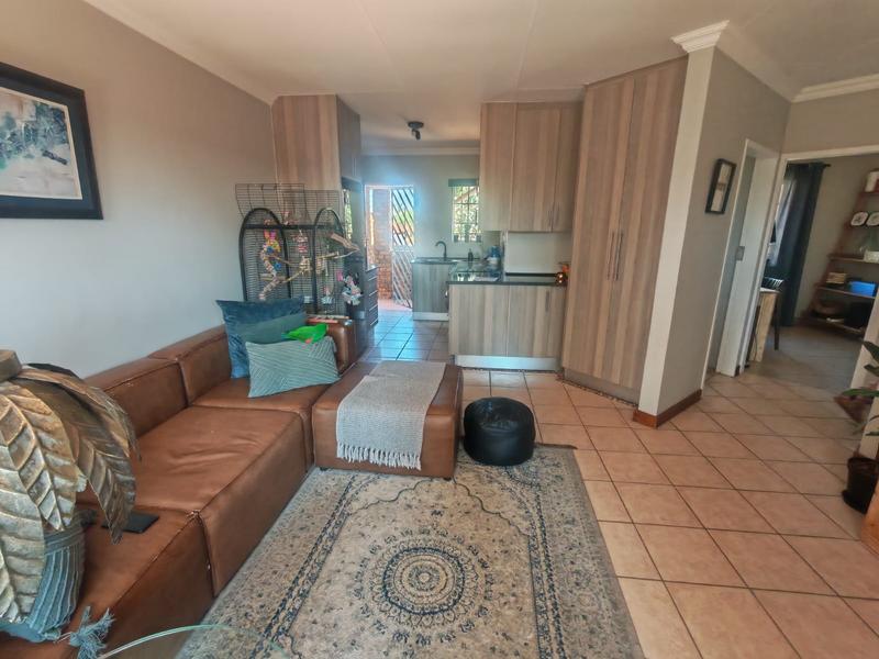 2 Bedroom Property for Sale in Highveld Gauteng