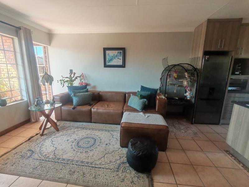 2 Bedroom Property for Sale in Highveld Gauteng