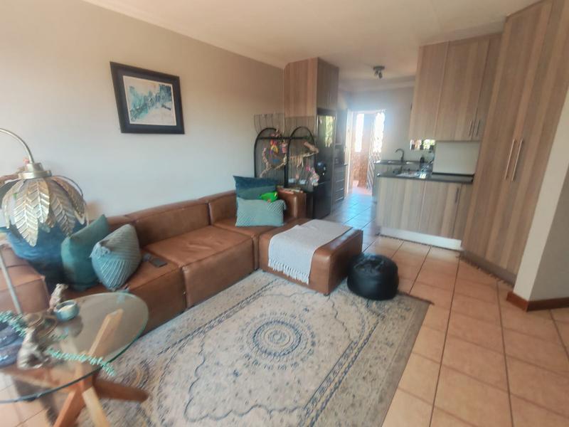 2 Bedroom Property for Sale in Highveld Gauteng
