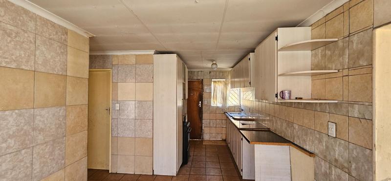 4 Bedroom Property for Sale in Lotus Gardens Gauteng