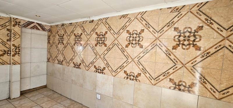 4 Bedroom Property for Sale in Lotus Gardens Gauteng