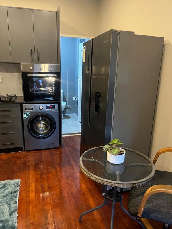 1 Bedroom Property for Sale in Greenside Gauteng
