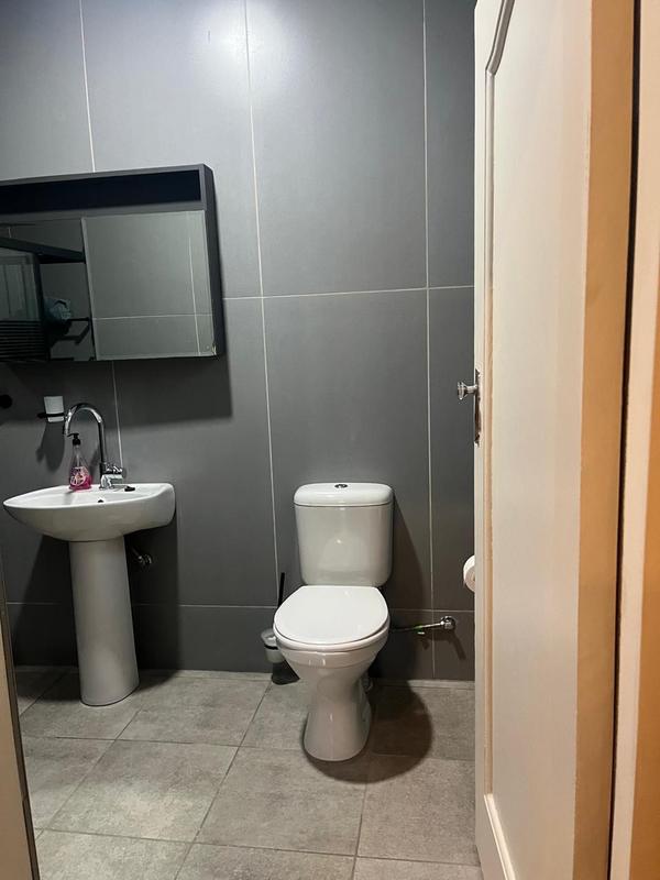 1 Bedroom Property for Sale in Greenside Gauteng