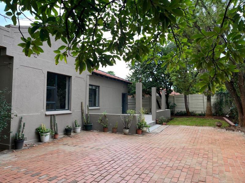 1 Bedroom Property for Sale in Greenside Gauteng