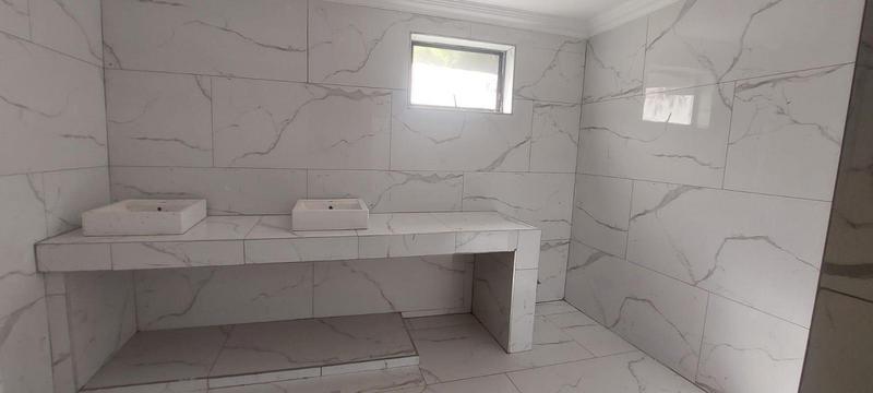 To Let 2 Bedroom Property for Rent in Die Wilgers Gauteng
