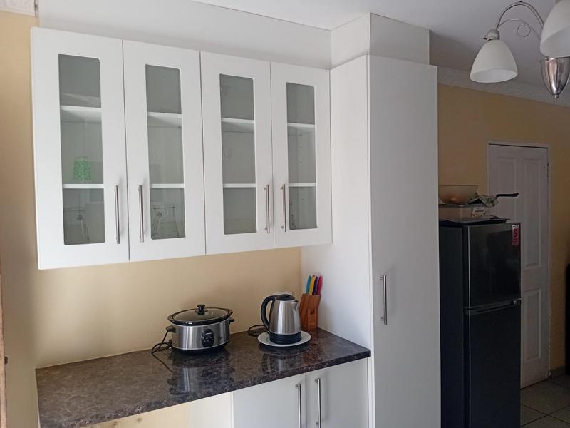 2 Bedroom Property for Sale in Olievenhoutbosch Gauteng